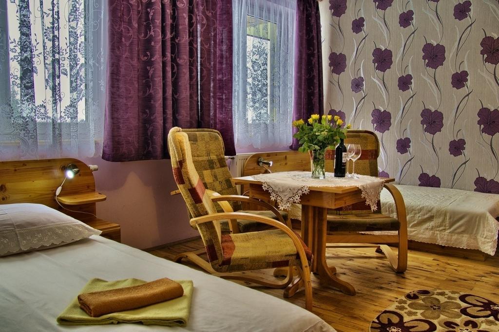 Willa Marta M Bed & Breakfast Zakopane Oda fotoğraf